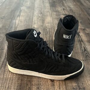 Nike Women’s Quilted Blazer Mid Black Sneakers size 8.5